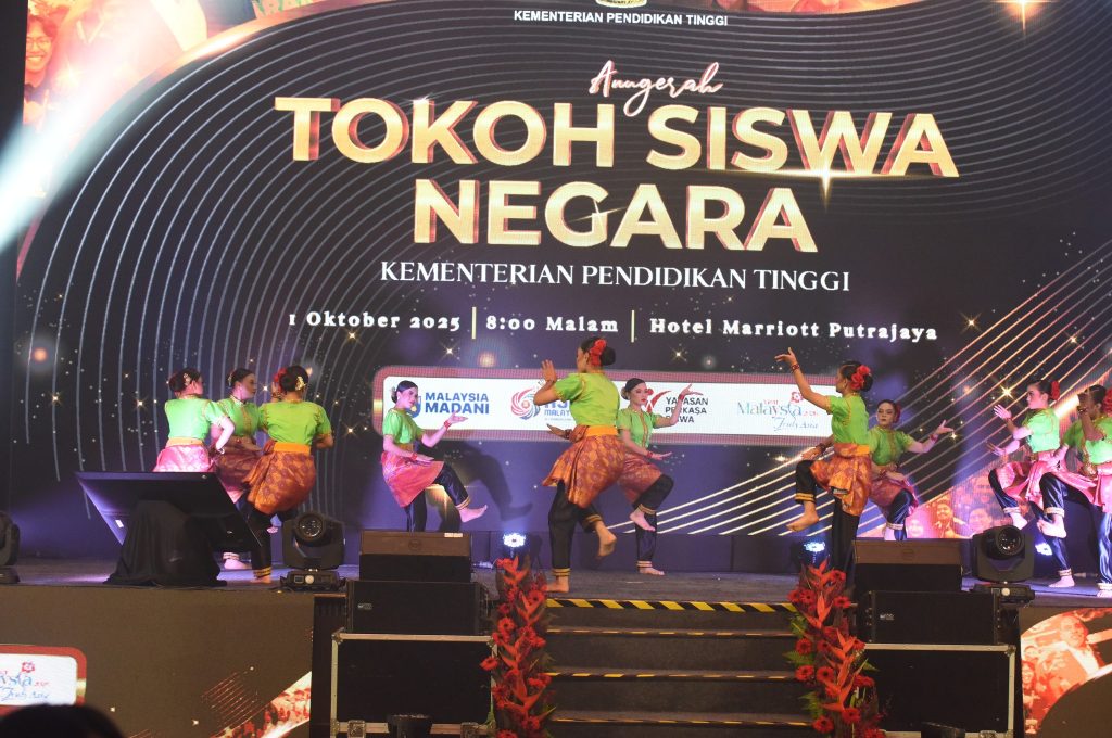 1 Anugerah Tokoh siswa negara 2025