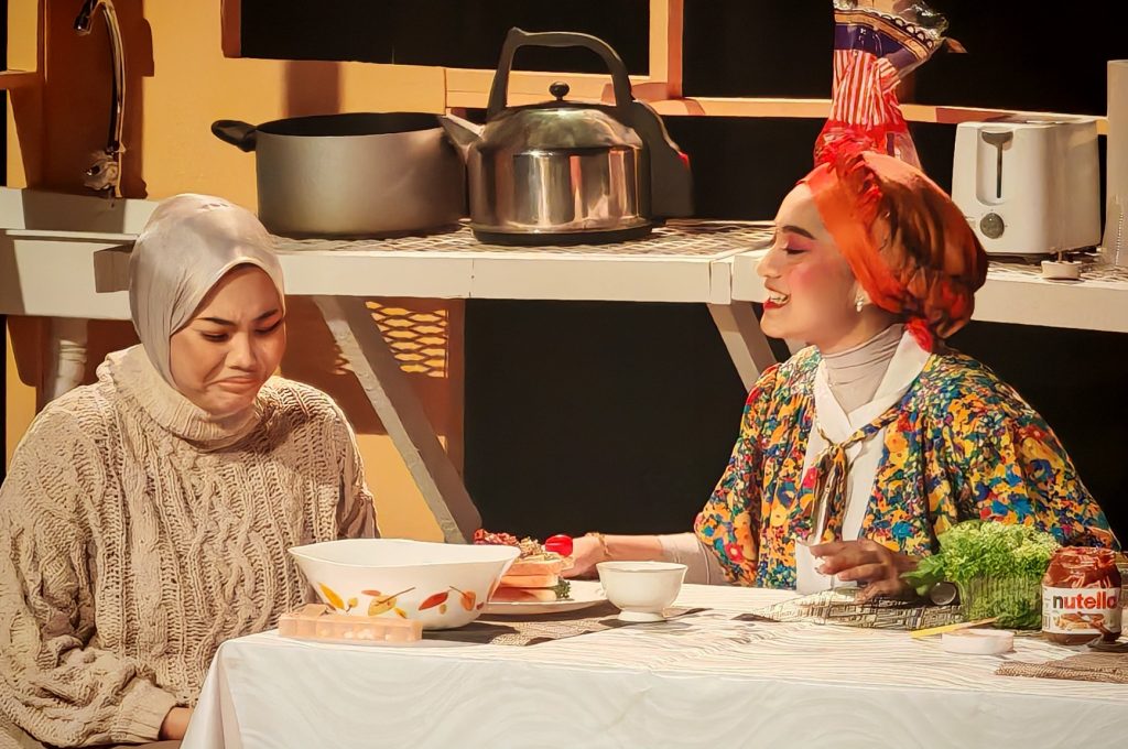 10. Teater Peti Sejuk